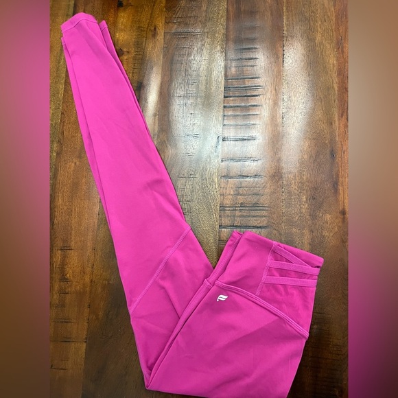 Fabletics Womens Trinity High Waisted Pocket Legging Very Berry Motion365 - Picture 1 of 3